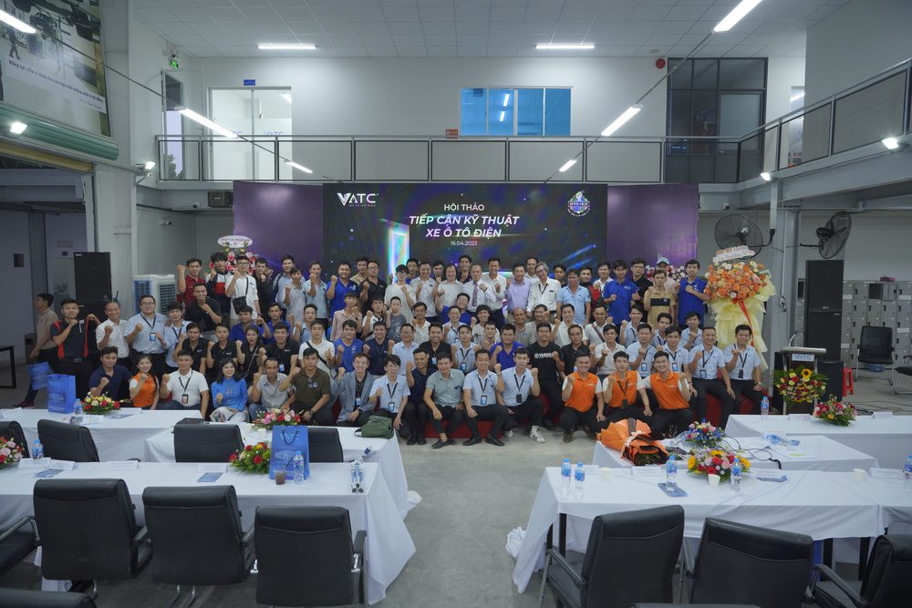 ĐANG CẬP NHẬT hội thảo xe điện